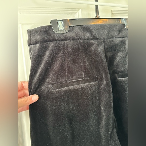 Express Super High-rise Editor Straight Black Velvet Pants - Picture 4 of 8